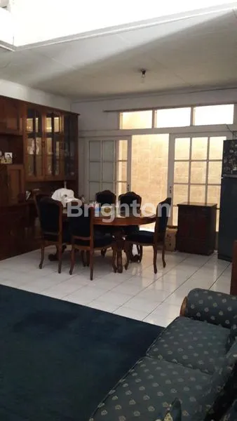 image RUMAH BAGUS DAN BESAR 2 LT TERAWAT DI KOPO PERMAI 2 (4)