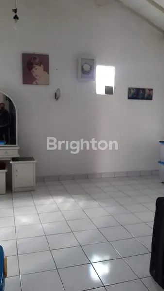 image RUMAH BAGUS DAN BESAR 2 LT TERAWAT DI KOPO PERMAI 2 (5)