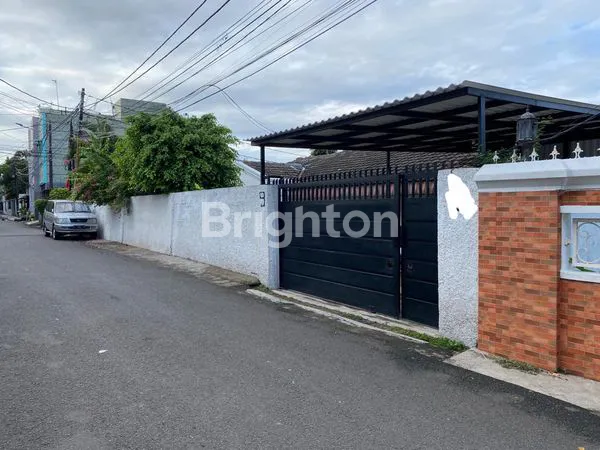 RUMAH BESAR FULL FURNISHED BISA UNTUK KANTOR DI KEMANG UTARA MAMPANG PRAPATAN JAKARTA SELATAN