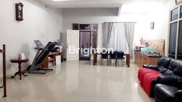 image RUMAH MEWAH, BESAR DAN SIAP HUNI DI CIPINANG BALI JAKARTA TIMUR (3)