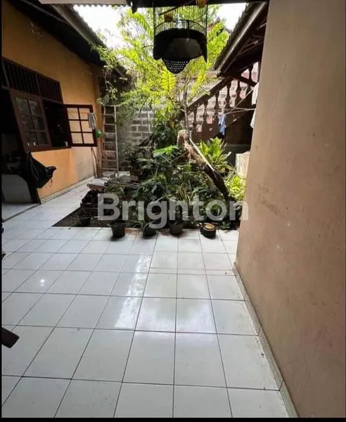 image DIJUAL RUMAH 2 LANTAI  SIAP HUNI (2)