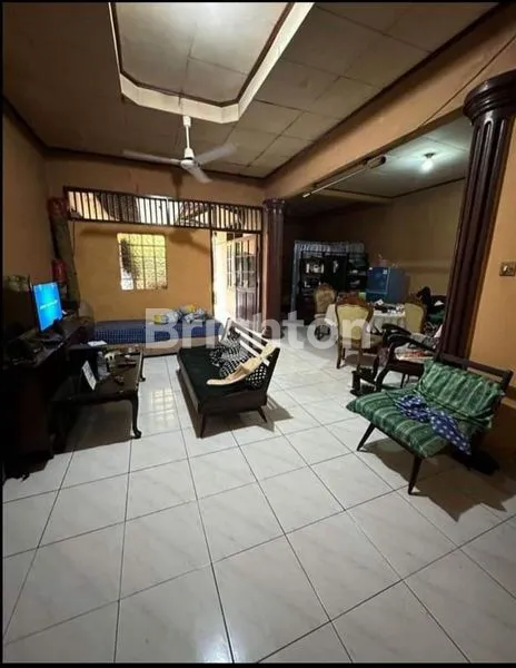 image DIJUAL RUMAH 2 LANTAI  SIAP HUNI (4)