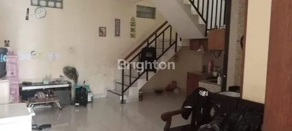 image RUMAH 3 LANTAI STRATEGIS DAERAH DEPOK (6)