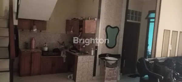 image RUMAH 3 LANTAI STRATEGIS DAERAH DEPOK (2)