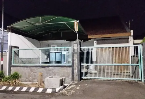 image RUMAH SUKOMANUNGGAL JAYA SURABAYA (1)