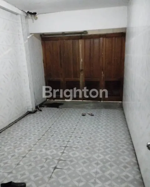 image RUMAH SUKOMANUNGGAL JAYA SURABAYA (6)