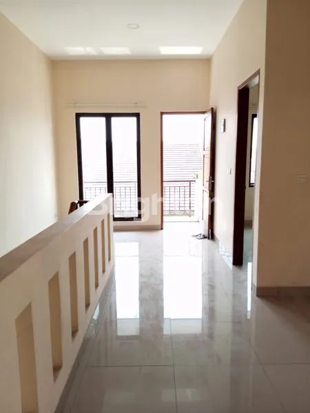 image RUMAH DURI KEPA PALEM UTAMA JAKARTA BARAT - 3 LANTAI & SIAP HUNI (5)