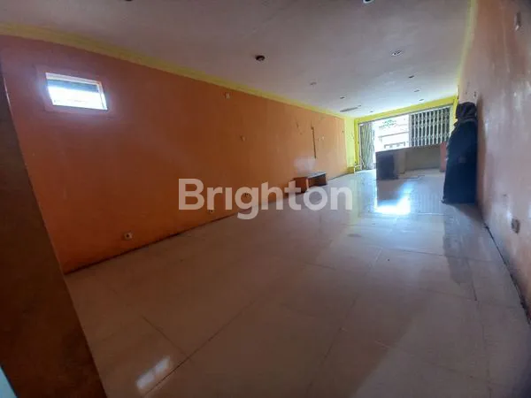 image RUKO STRATEGIS DAERAH RAMAI TENGAH KOTA TULUNGAGUNG (2)