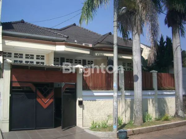 image RUMAH 1 1/2LANTAI SIAP HUNI & FURNISH AREA BUKIT DIENG (1)