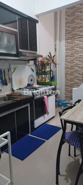 image RUMAH BAGUS SATU SETENGAH LANTAI DI BEKASI TIMUR (6)
