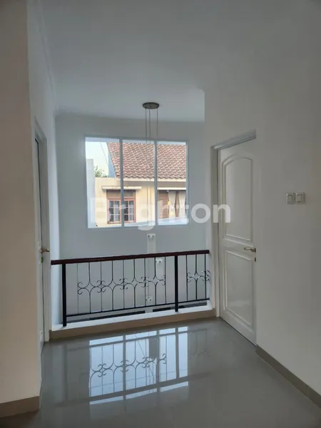 image SIAP HUNI 2 LANTAI DI LEGENDA WISATA CIBUBUR (5)