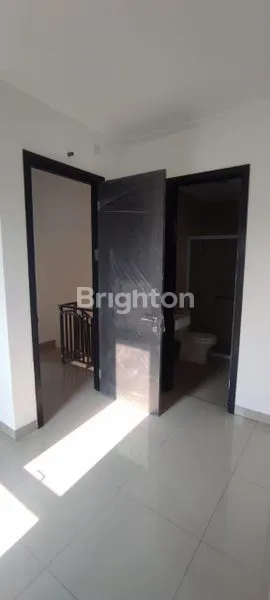 image RUMAH PIK2 6X12,5 (4)