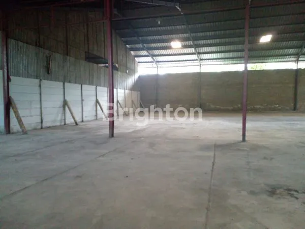 image GUDANG 1700M² DEKAT TJ. PRIOK, BISA DIAKSES KONTAINER 40FEET (2)