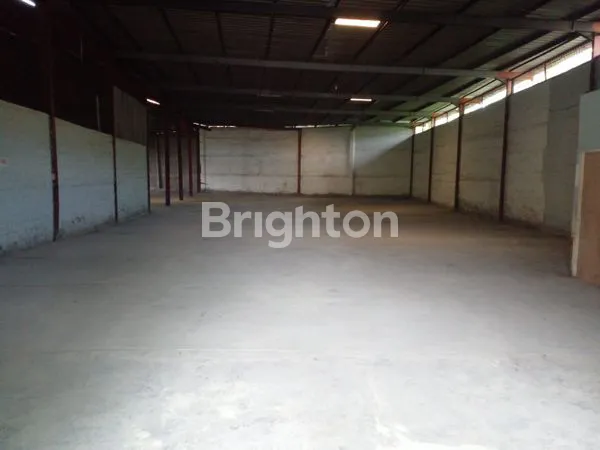 image GUDANG 1700M² DEKAT TJ. PRIOK, BISA DIAKSES KONTAINER 40FEET (4)