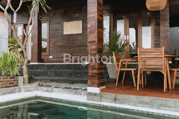 image VILLA TROPIS TIBUBENENG 2 KAMAR SAWAH MATAHARI SUNSET CANGGU (1)