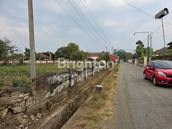 image TANAH LUAS 1,2 HEKTAR DI JOHO KEC WATES KAB KEDIRI (5)