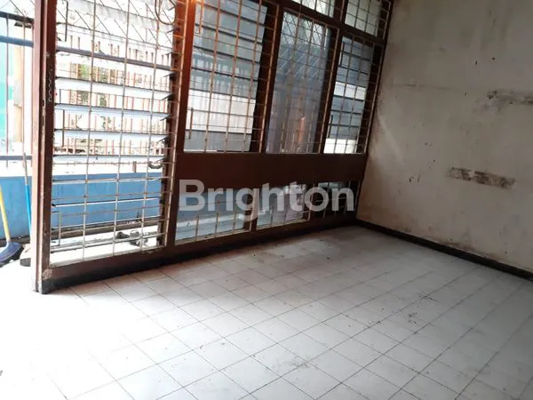 image DIJUAL RUMAH DI SURABAYA UTARA (4)
