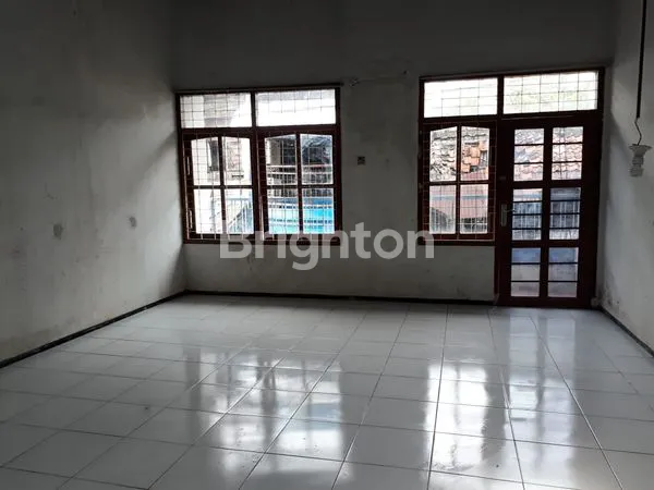 image DIJUAL RUMAH DI SURABAYA UTARA (2)