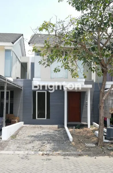 image RUMAH 2 LANTAI DI NORTHWEST PARK CITRALAND SURABAYA BARAT  (1)