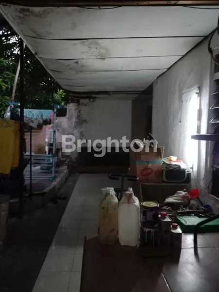 image RUMAH 3 LANTAI MINIMALIS DI RUNGKUT, DEKAT MERR (2)