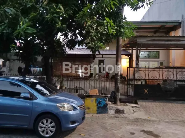 image RUMAH 3 LANTAI MINIMALIS DI RUNGKUT, DEKAT MERR (1)