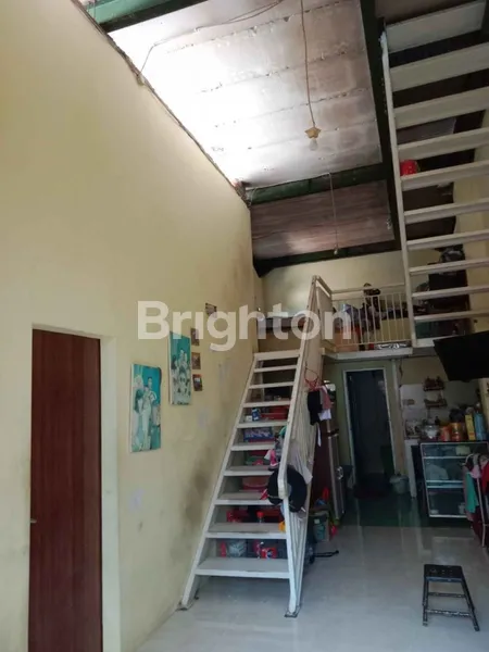 image RUMAH 3 LANTAI MINIMALIS DI RUNGKUT, DEKAT MERR (4)