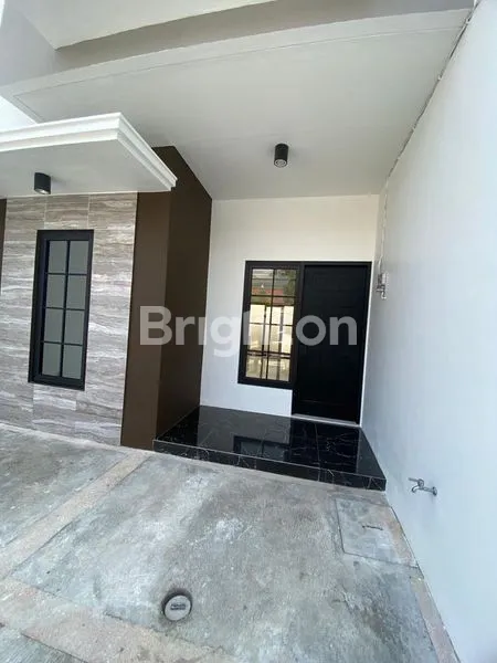 image RUMAH 2 LT BARU GRESS MINIMALIS MODERN DI RUNGKUT ASRI SURABAYA DEKAT MERR DAN UPN (5)