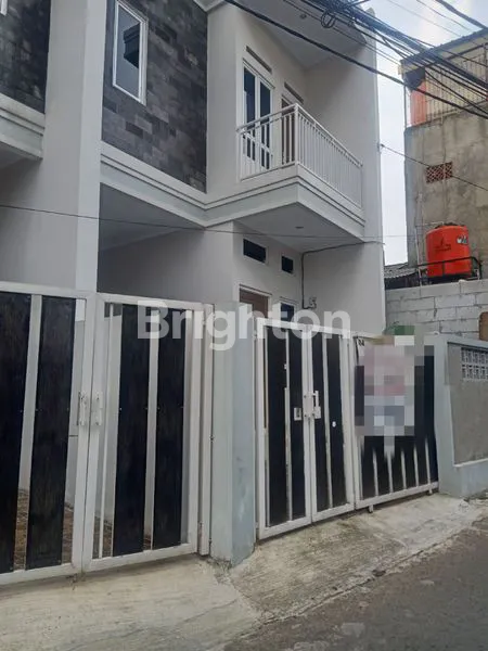 image HUNIAN CANTIK 2 LANTAI, BANGUNAN  BARU MINIMALIS, LETAK STRATEGIS (1)