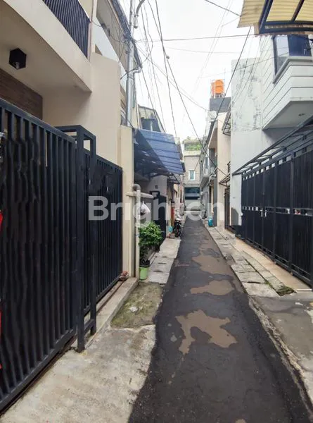 image RUMAH BEBAS BANJIR 3 LANTAI TANJUNG DUREN  (5)