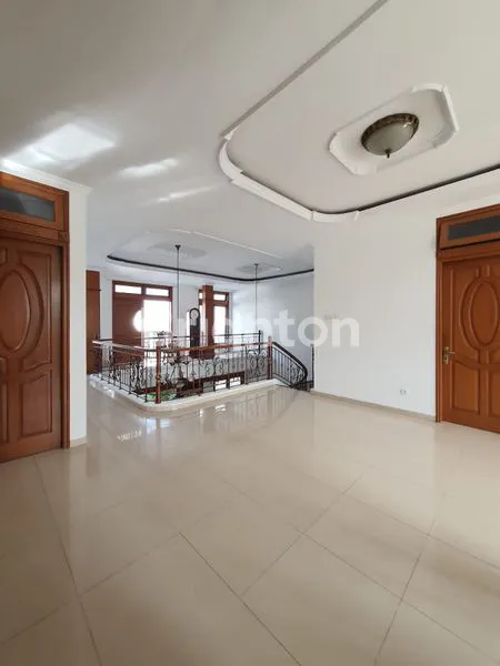 image RUMAH MEWAH DI MANDAR UTAMA BINTARO JAYA TANGERANG SELATAN  (1)