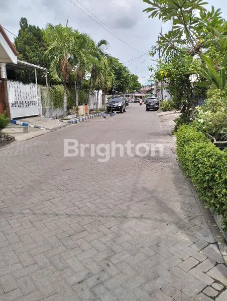 image DUKUH KUPANG, DEKAT UWK DAN CW (2)