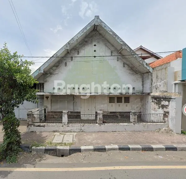 image RUMAH KUNO PINGGIR JALAN POROS PASURUAN (1)