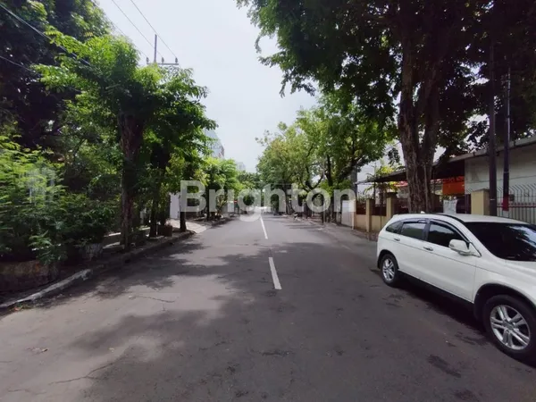 image RUMAH PUSAT KOTA BELAKANG GRAND CITY MALL, JALAN SLAMET GENTENG SURABAYA (6)