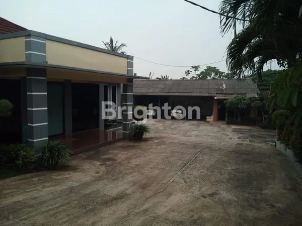 PERKANTORAN DAERAH KOMERSIL PINGGIR JALAN RAYA PONDOK GEDE, JAKARTA TIMUR