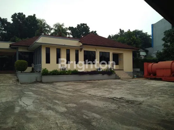 image PERKANTORAN DAERAH KOMERSIL PINGGIR JALAN RAYA PONDOK GEDE, JAKARTA TIMUR (6)