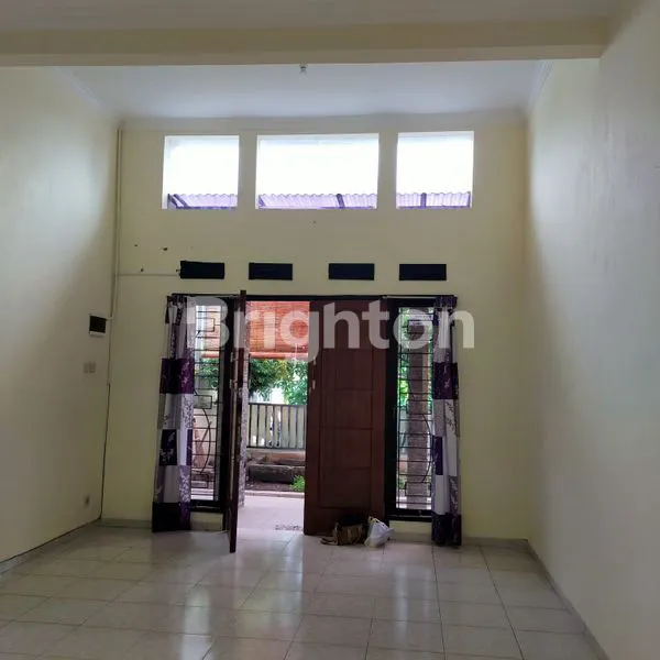 image RUMAH SIAP HUNI DENGAN AC DAN WATER HEATER (7)