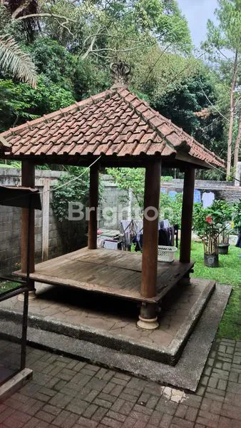 image HUNIAN SEJUK PENUH SENSASI ALAM PEGUNUNGAN (3)