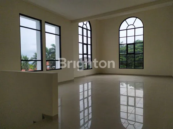 image RUKO HOEK 3 LANTAI DG SKY TERRACE DAN OUTDOOR AREA STRATEGIS TIDAR MALANG (6)