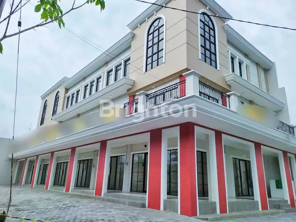 RUKO HOEK 3 LANTAI DG SKY TERRACE DAN OUTDOOR AREA STRATEGIS TIDAR MALANG