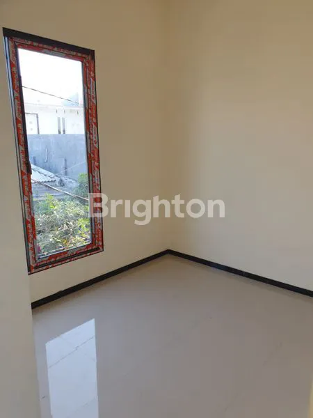 image RUMAH MINIMALIS PLAFON TINGGI GUNUNG ANYAR SANGAT DEKAT DENGAN MERR DAN OERR (8)