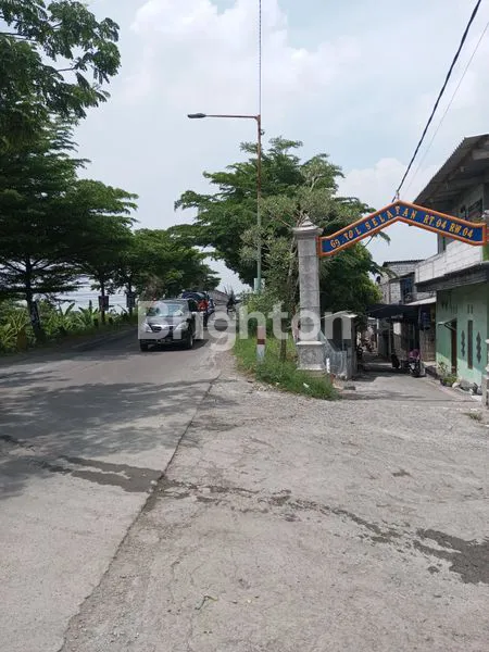 image TANAH GUDANG NOL JALAN RAYA KH SYAFI'I MANYAR GRESIK  (2)