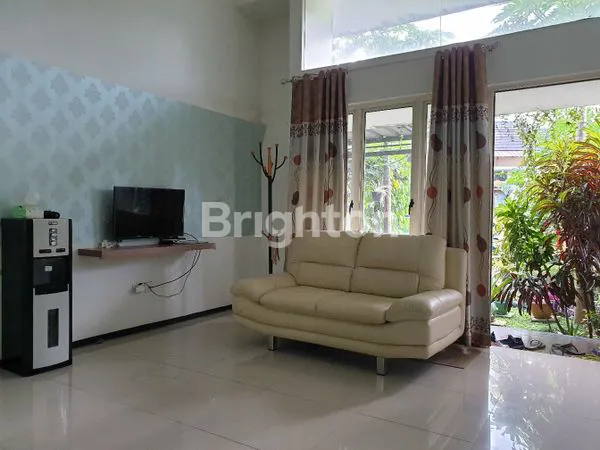 image RUMAH ASRI DENGAN UDARA YANG SEJUK, FULLY FURNISHED CLUSTER PADMA RANCAMAYA (2)