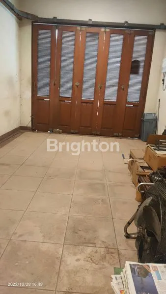 image RUMAH MEWAH 2 LANTAI LINGKUNGAN AMAN DAERAH BSD (6)