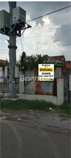 TANAH  HOOK SIAP  DI BANGUN  DI PEMUKIMAN PADAT PENDUDUK  SEMARANG  BARAT