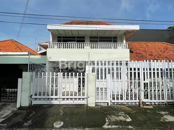 image TURUN HARGA 600JT!! RUMAH USAHA HITUNG TANAH DI NGAGEL JAYA UTARA, CUMA 20 METER DARI RAYA NGAGEL, LOKASI STRATEGIS, ROW JALAN 3 MOBIL, LAHAN PARKIR LUAS, DEKAT PUSAT KOTA, NGINDEN, MANYAR (2)