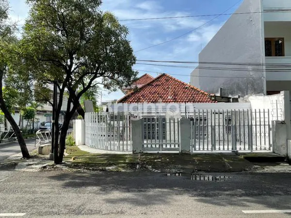 image TURUN HARGA 600JT!! RUMAH USAHA HITUNG TANAH DI NGAGEL JAYA UTARA, CUMA 20 METER DARI RAYA NGAGEL, LOKASI STRATEGIS, ROW JALAN 3 MOBIL, LAHAN PARKIR LUAS, DEKAT PUSAT KOTA, NGINDEN, MANYAR (3)