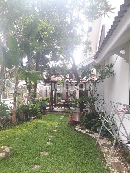 image JUAL CEPAT DAN MURAH RUMAH HOOK 2 LANTAI CANTIK DI BARANANGSIANG INDAH (7)