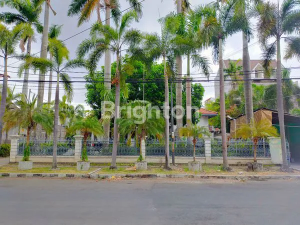 image RUMAH MODEL HERITAGE DI PUSAT KOTA SURABAYA, JALAN SEPI DAN TENANG, MEMILIKI SEJARAH DAN DAYA TARIK SENDIRI (1)