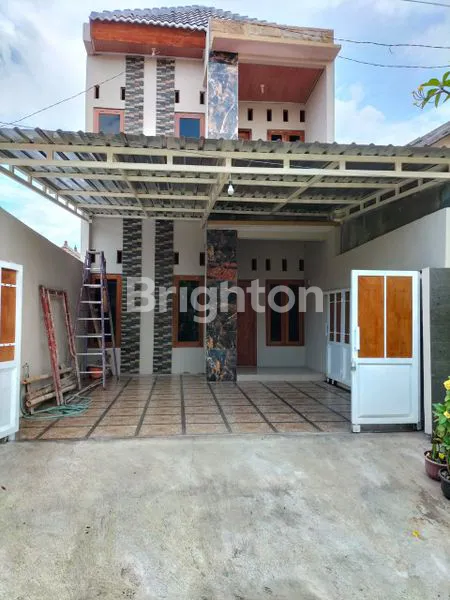 image RUMAH TENGAH KOTA SOLO DEKAT JALAN RAYA SOLO UNTUK USAHA RUMAH TINGGAL (2)