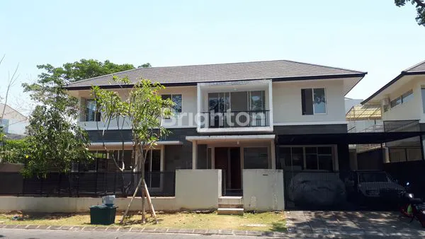 image RUMAH MEWAH BARU SURABAYA BARAT DEKAT PAKUWON MALL DAN CITRALAND (1)